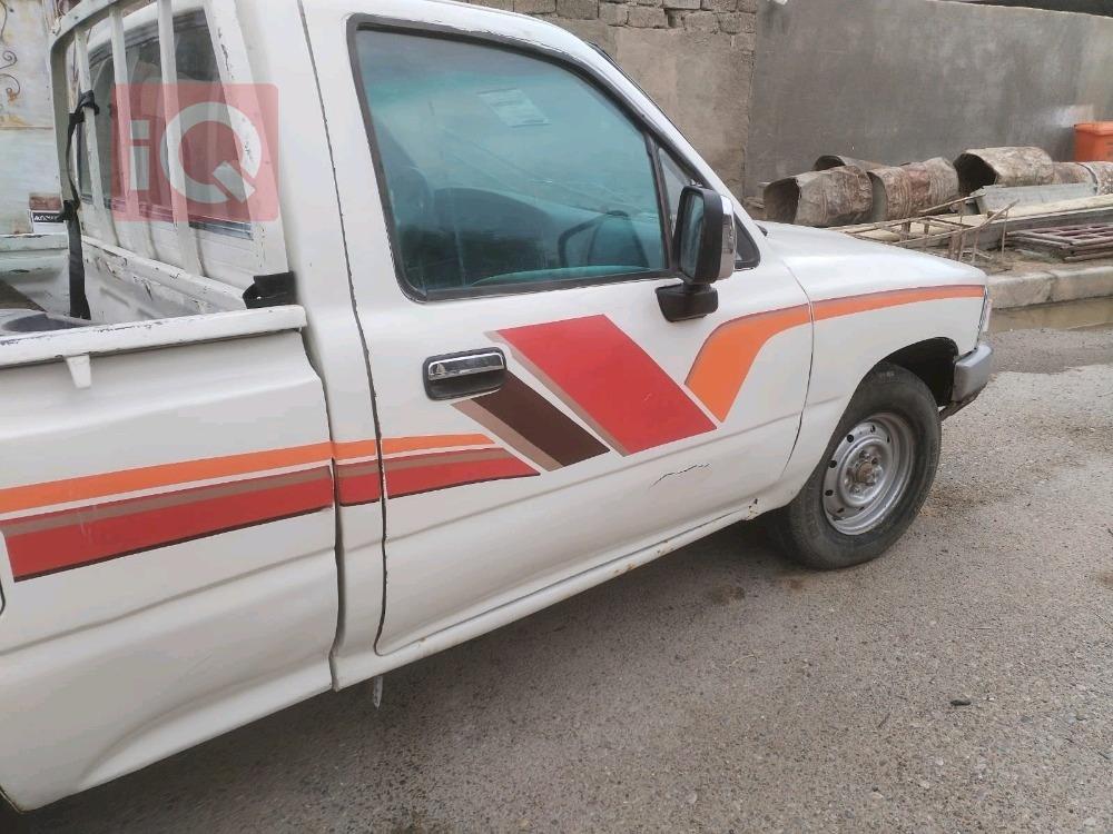 تويوتا هايلوكس